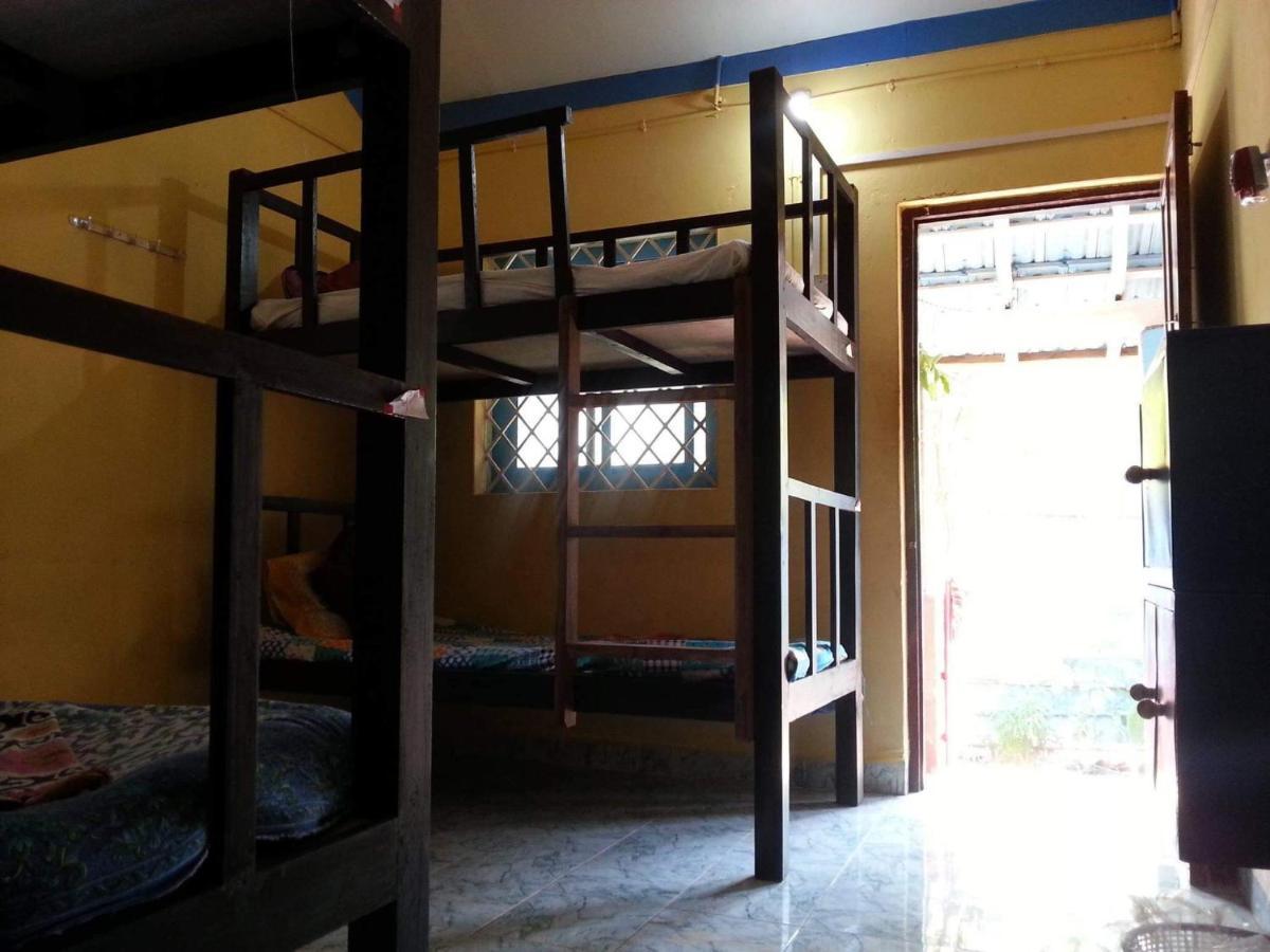 Hippie Hostel Anjuna Exterior photo