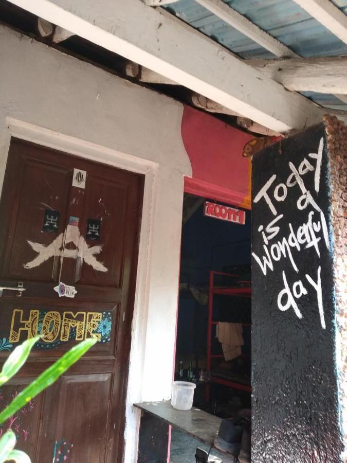 Hippie Hostel Anjuna Exterior photo