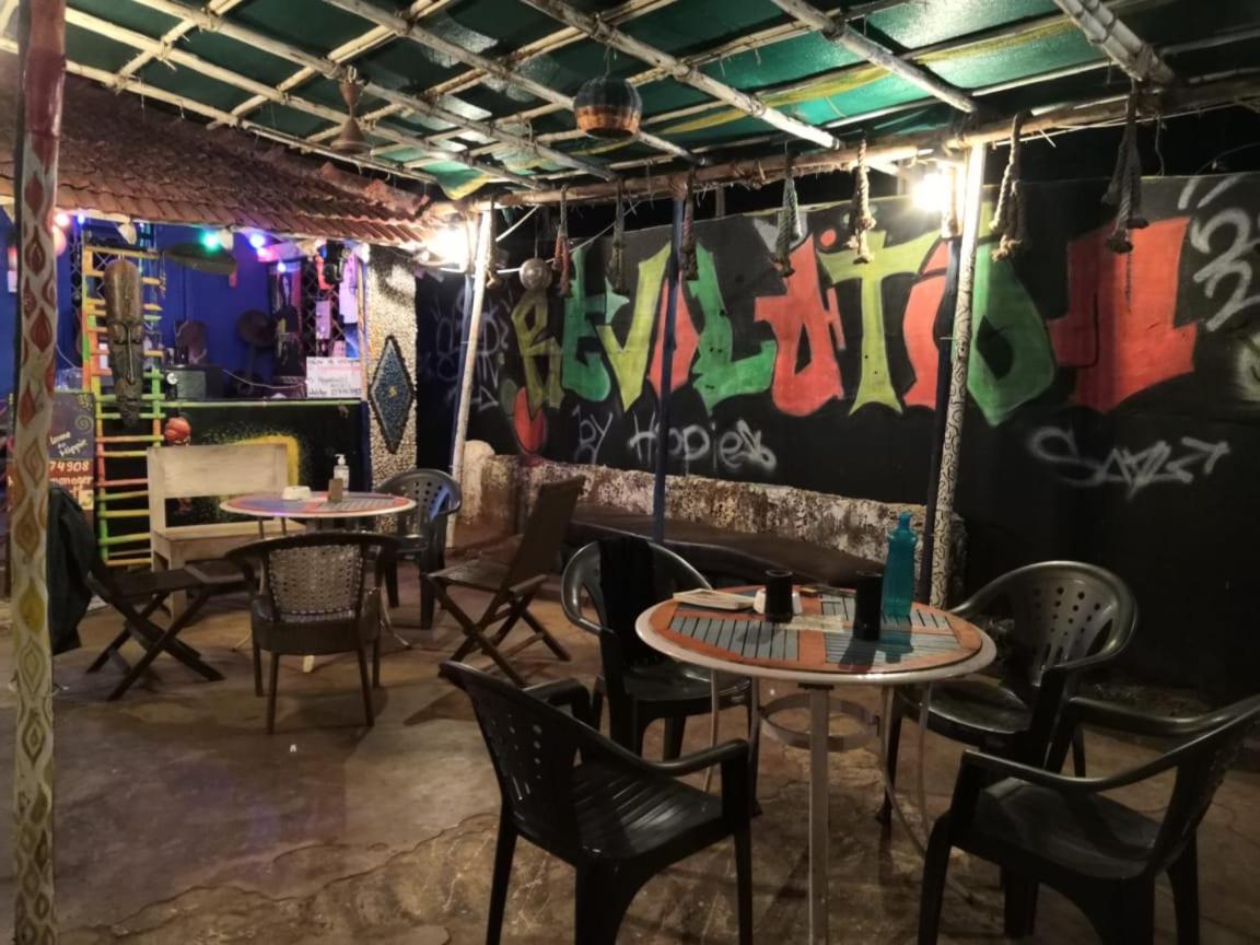 Hippie Hostel Anjuna Exterior photo